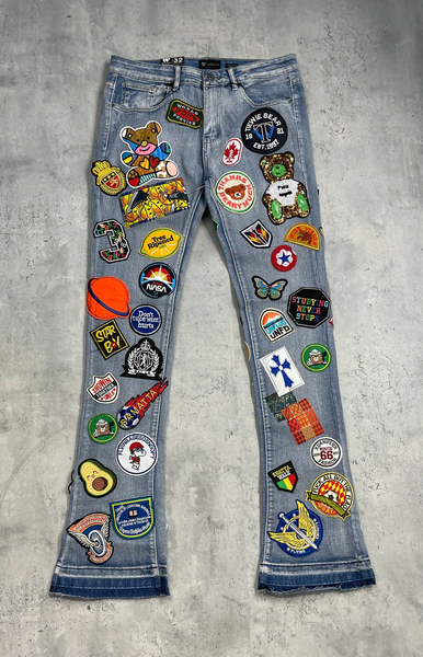 STACKED JEANS W/PATCHES