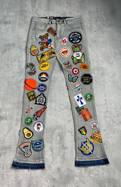 STACKED JEANS W/PATCHES